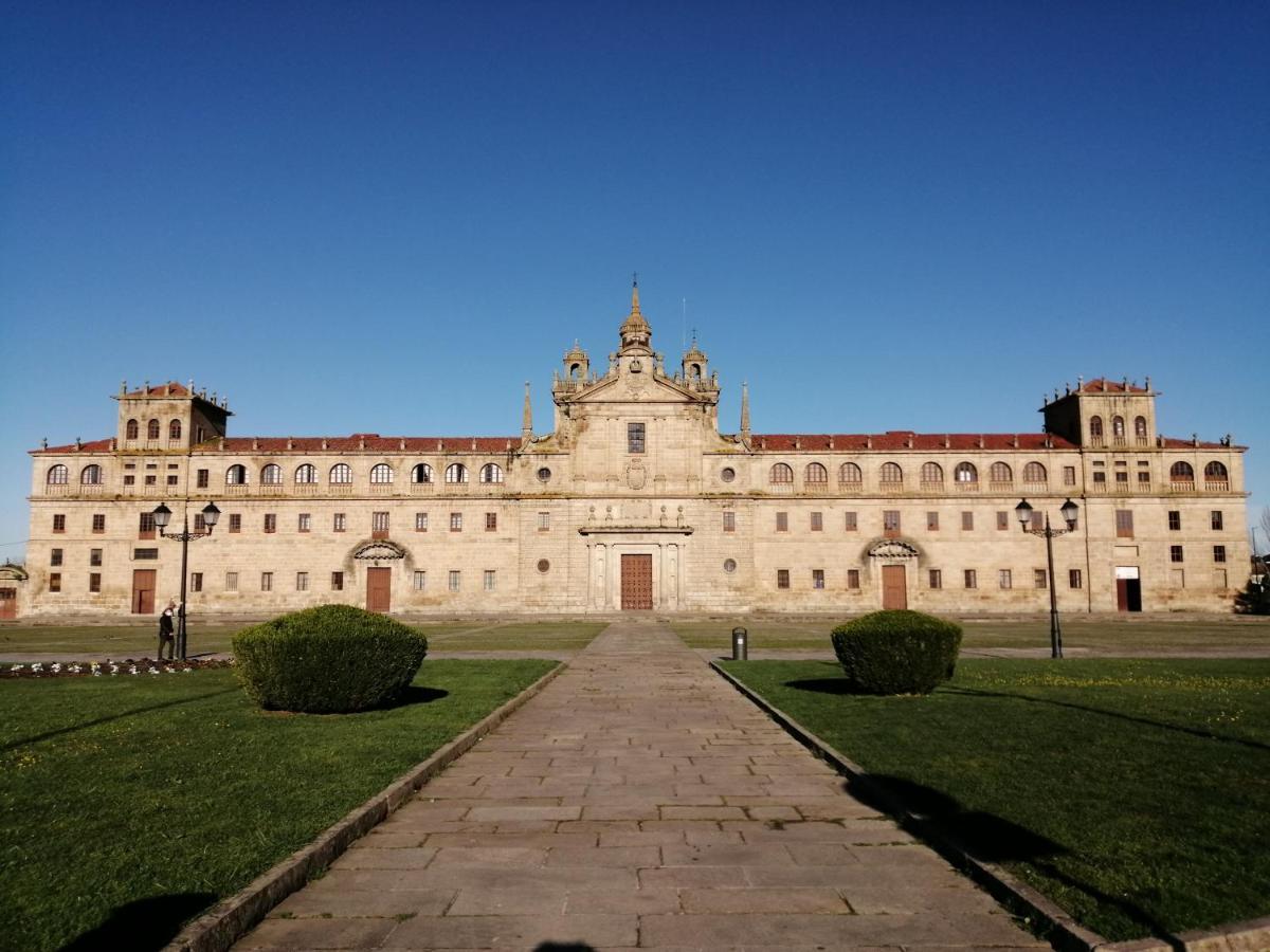 Apartamento Lemavos Monforte De Lemos Esterno foto